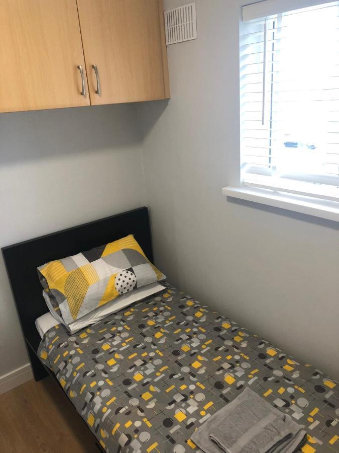 Cheerful 4 Bedroom Town House With Bbq, Galway Esterno foto