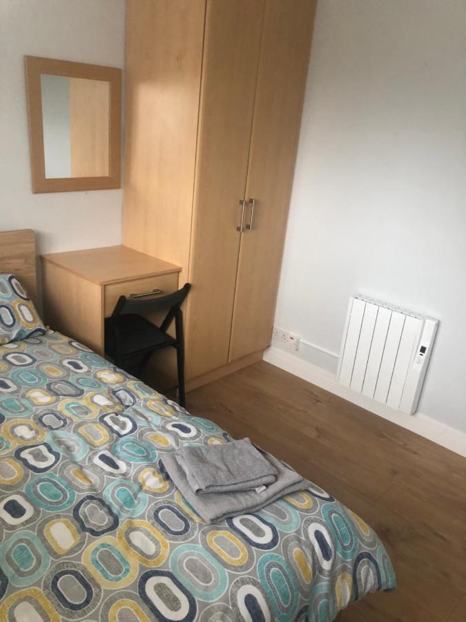 Cheerful 4 Bedroom Town House With Bbq, Galway Esterno foto